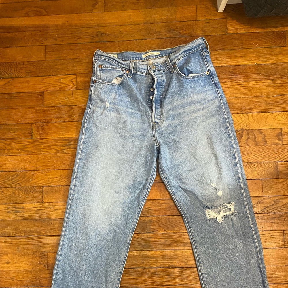 NEW NEVER WORN LEVI’S Straight Ankle Womens Jeans in Tango Fade